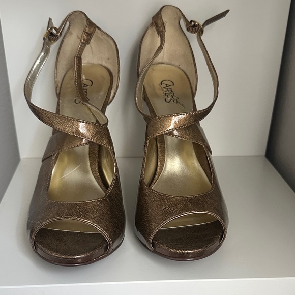 Carlos Santana Metallic Bronze Heels - Picture 1 of 6
